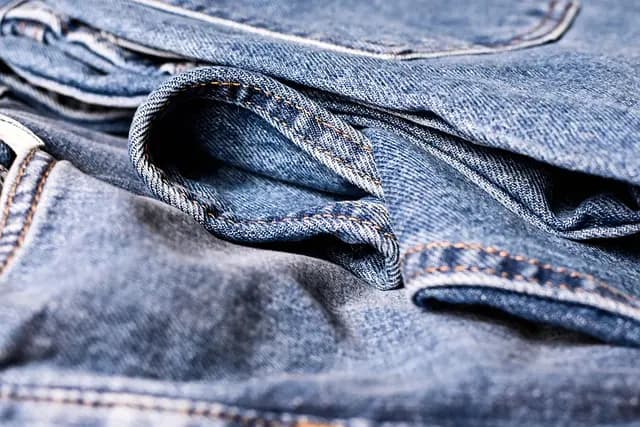 Les incontournables de la mode actuelle à avoir dans votre garde-robe