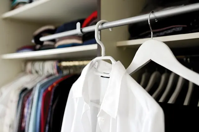 10 pièces capsules pour un dressing tendance et intemporel